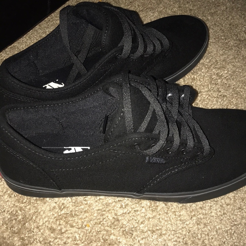 All black low vans